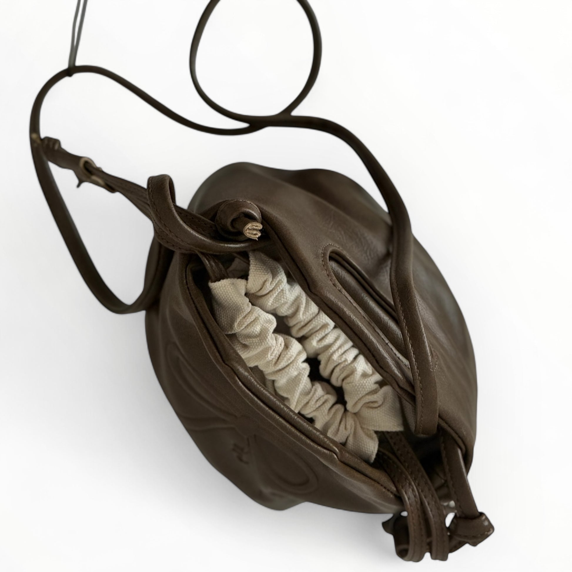 CHAUTFIFTH Mini Flower Drawstring Bag - Dark Beige